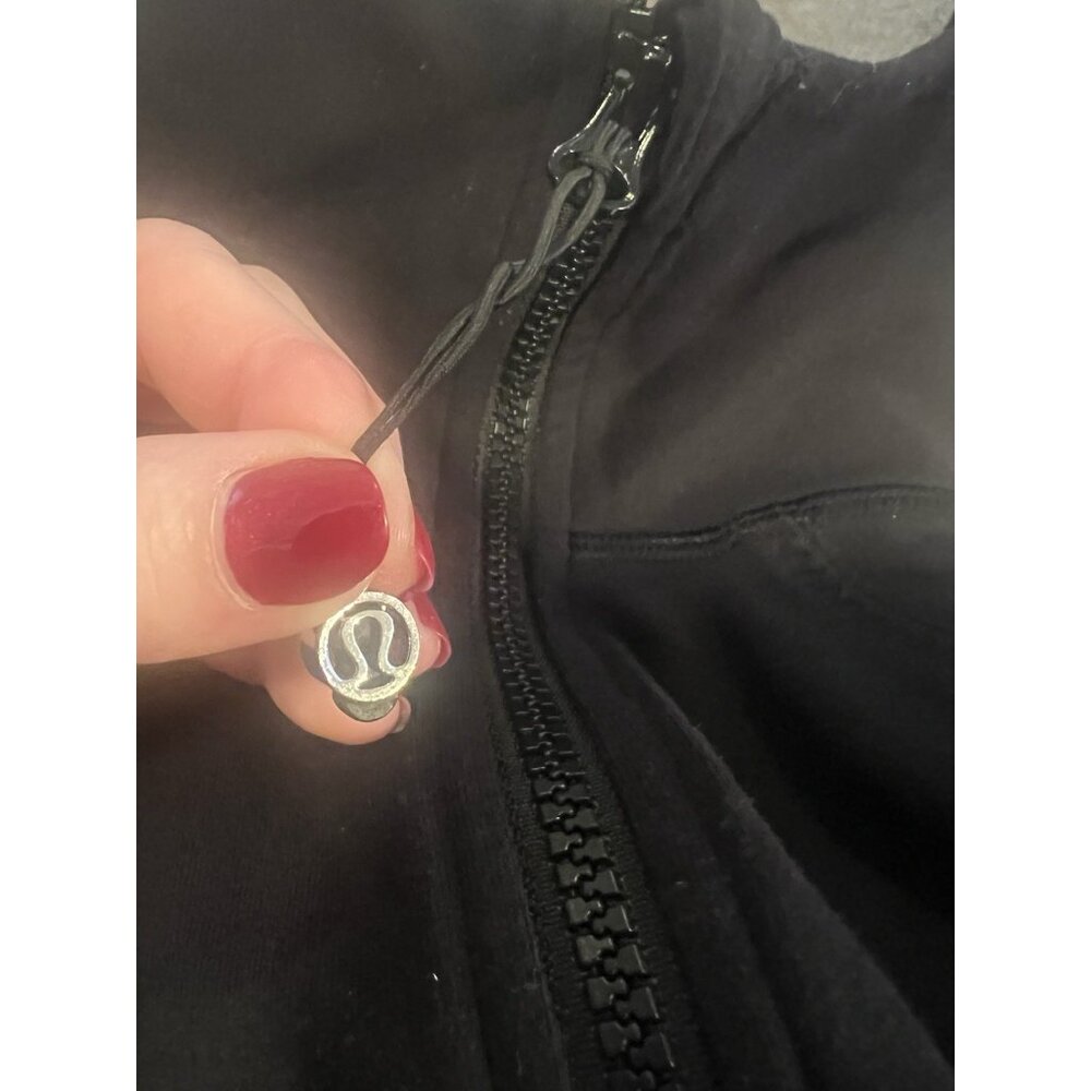 Lululemon Women Slim Fit Full Zip Black Track Jacket Turtle Neck Size 6 Pocket’s - Picture 5 of 11